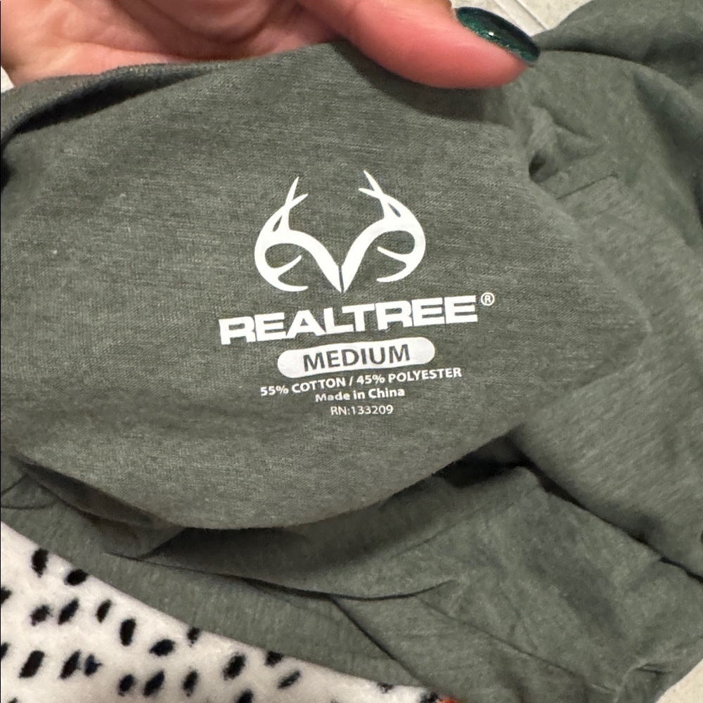 Realtree Dark Green Long Sleeve Tee with Orange Accents - Picture 3 of 3